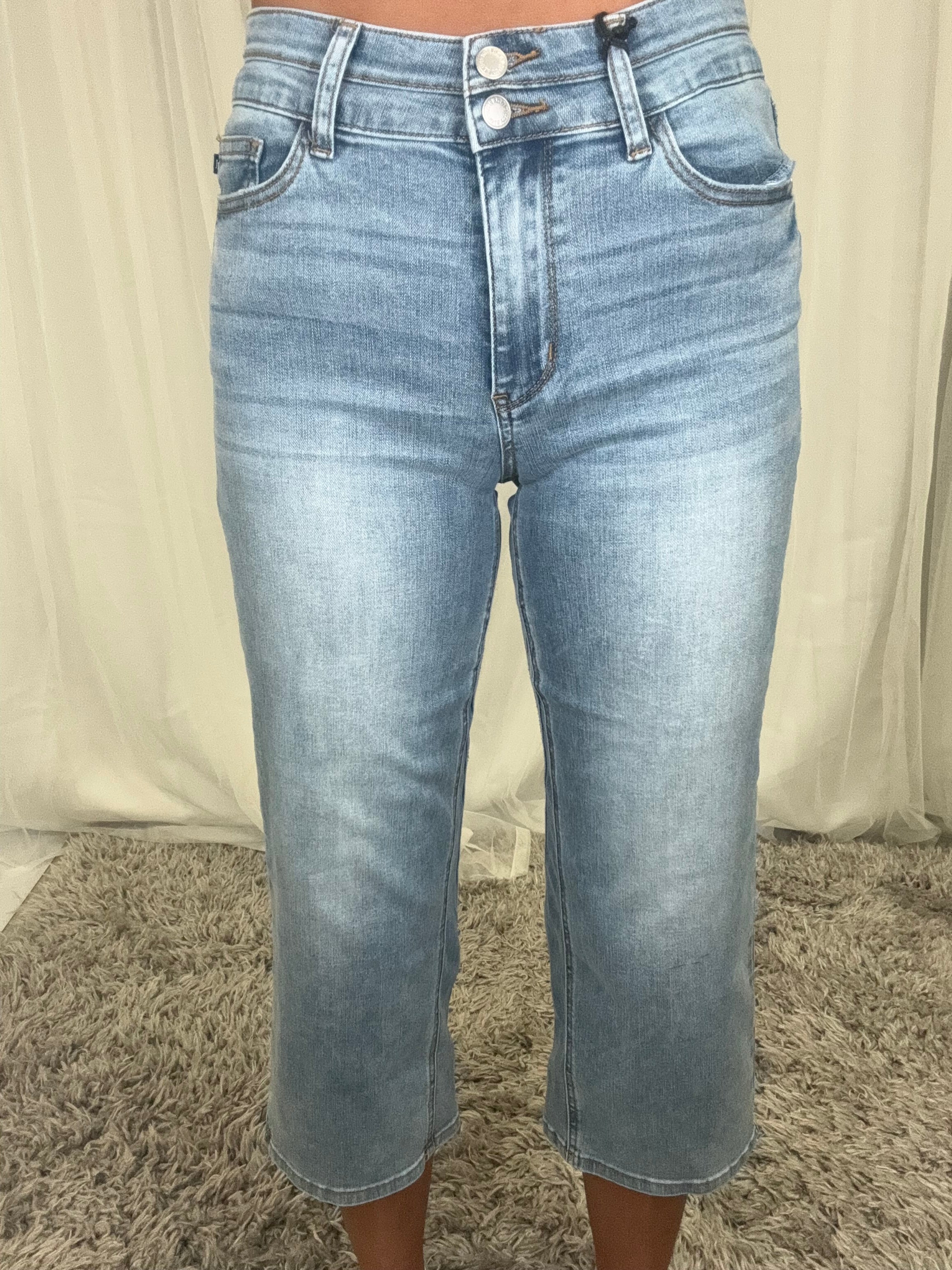 Judy Blue Mid Rise Americana Flag Boyfriend Jean