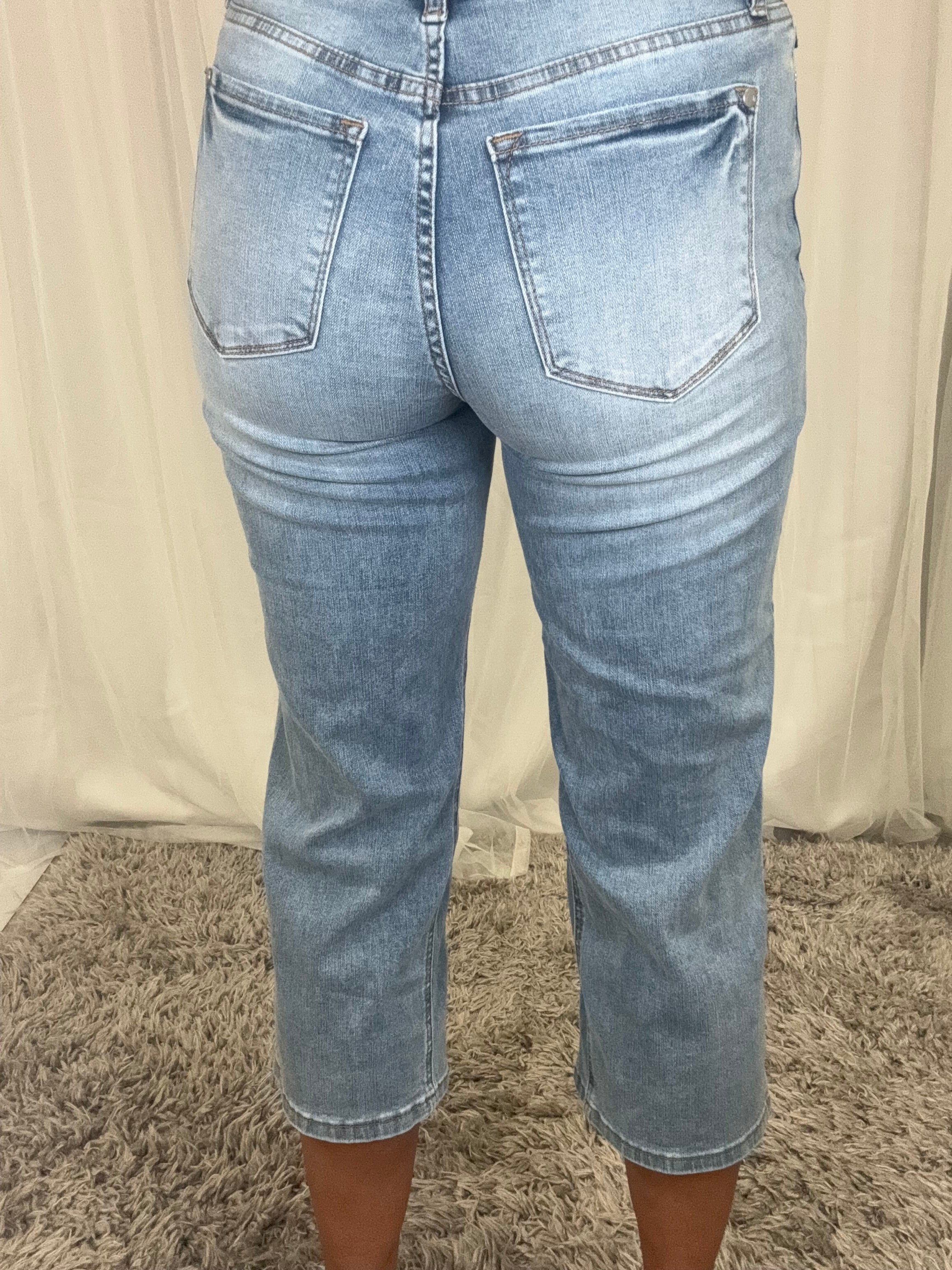 Judy Blue Mid Rise Americana Flag Boyfriend Jean