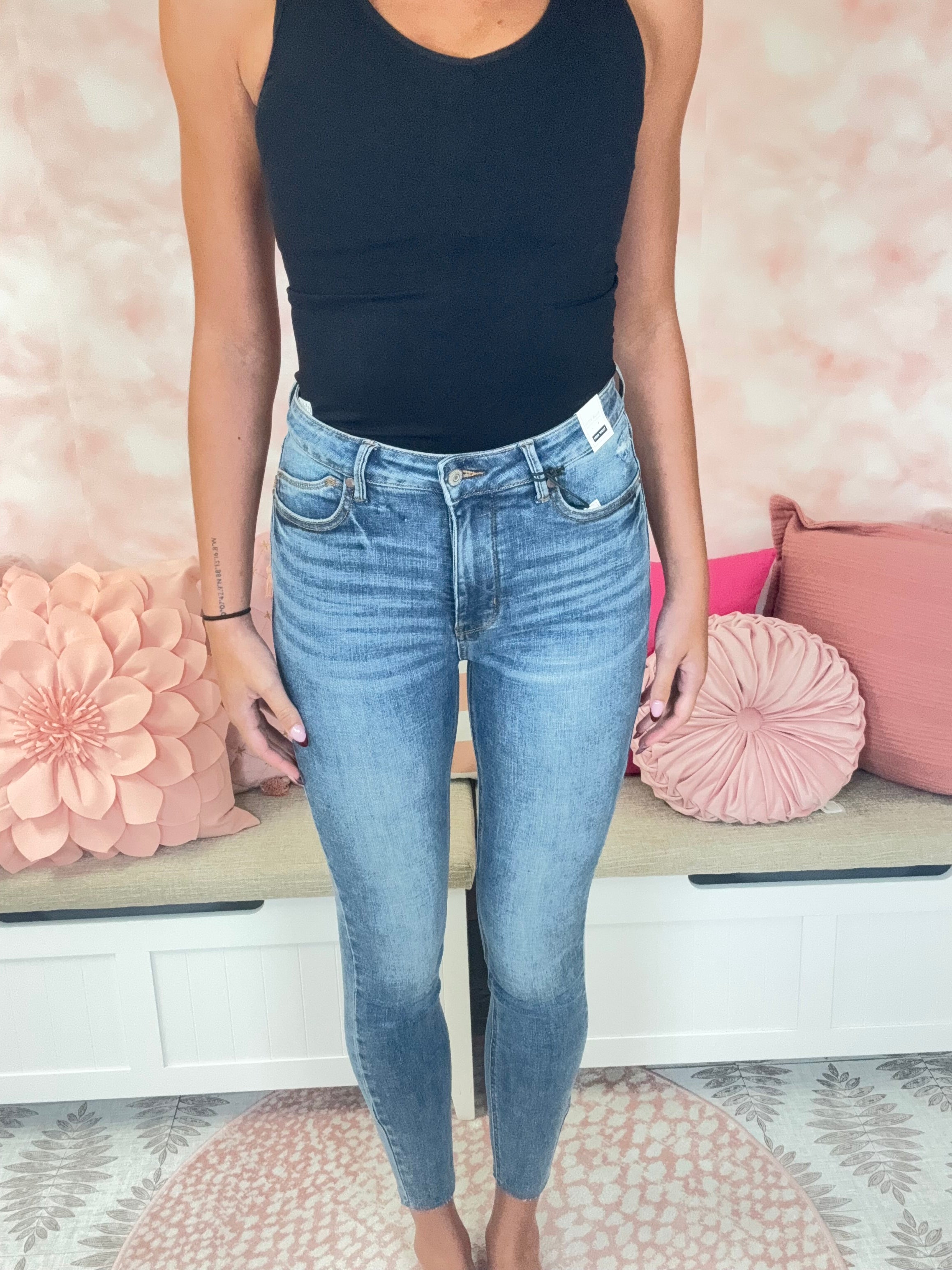 Judy Blue Tummy Control Vintage Shield HW Jeans