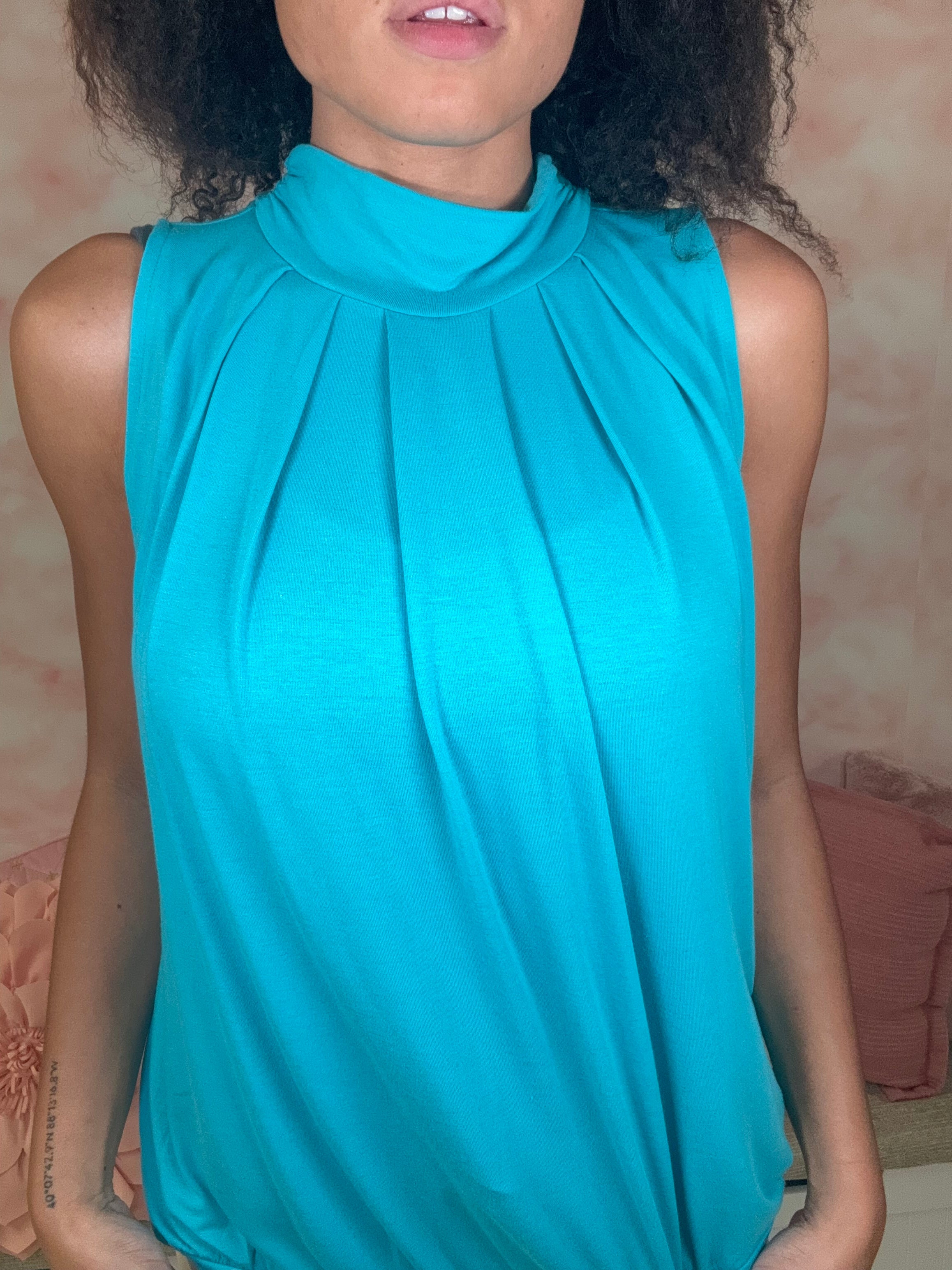 Zenana Sleeveless High Neck Pleated Top