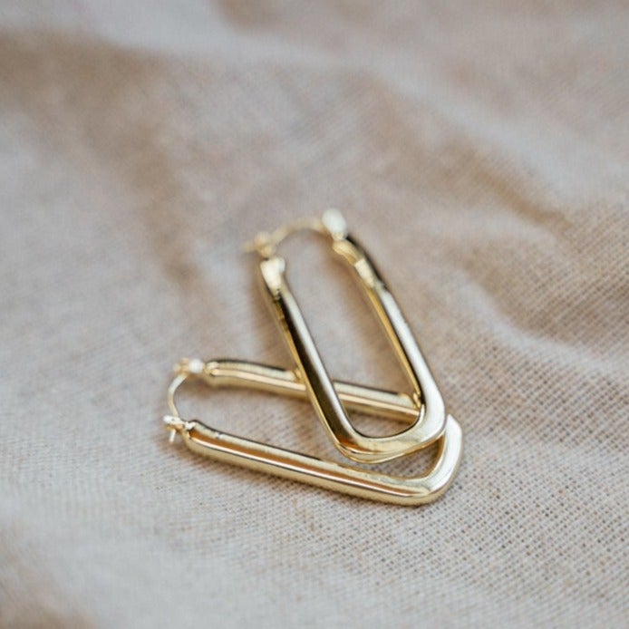 Single Link Rectangular Hoop Earring